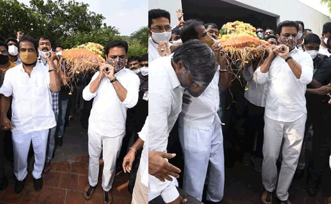 Nayani Narshimha Reddy Funerals Completed In Hyderabad - Sakshi