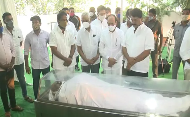 CM KCR Orders Telangana State Funeral for Nayani Narsimha Reddy - Sakshi