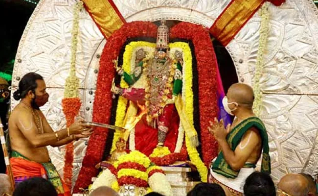 Tirupati Brahmostavalu Malayappa Swami in Trivikrama Alankar - Sakshi