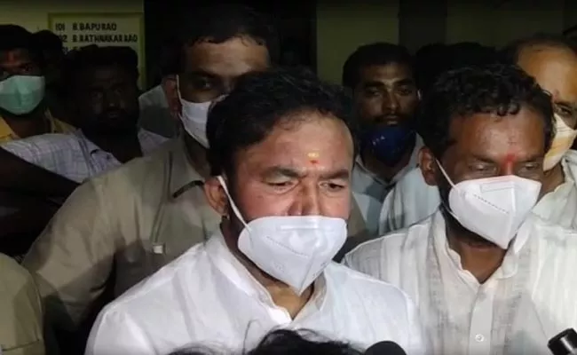 Kishan Reddy Condemned Bandi Sanjay Arrest In Dubbaka - Sakshi