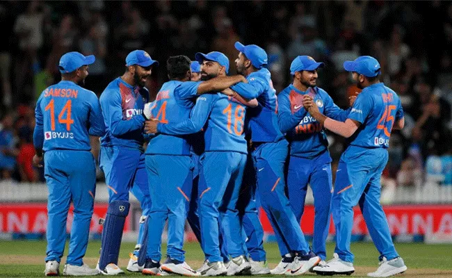 Team India Support Staff Members Tested Corona Positive - Sakshi