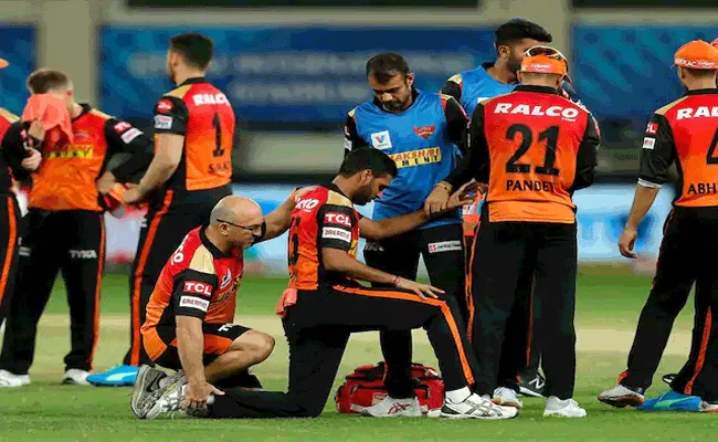 David Warner About Bhuvaneswar Kumar Injury Agianst CSK Match - Sakshi