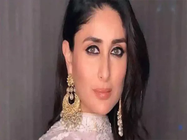 Kareena Kapoor Shared Without Makeup photos On Instagram  - Sakshi