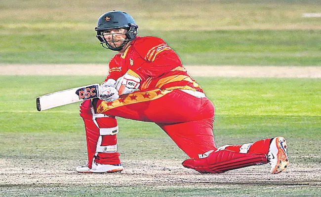 Pakistan beat Zimbabwe by 26 runs - Sakshi