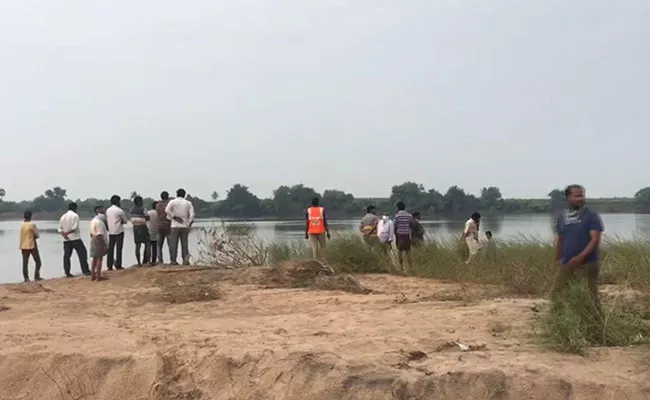 Two More Bodies Were Recovered From The Krishna River - Sakshi