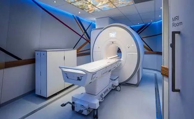 MRI scan for Rs 50 only in delhi gurudwara - Sakshi