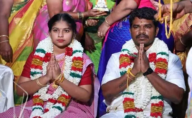 Kallakurichi MLA Secret Love Marriage Caught In Storm - Sakshi