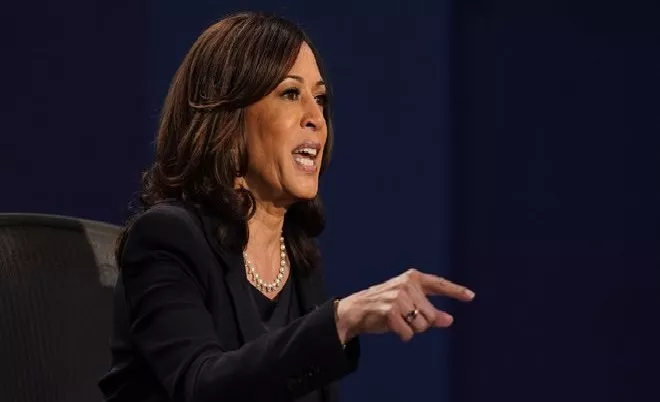 Kamala Harris Says She Will Not Take Vaccine Endorsed by Donald Trump - Sakshi