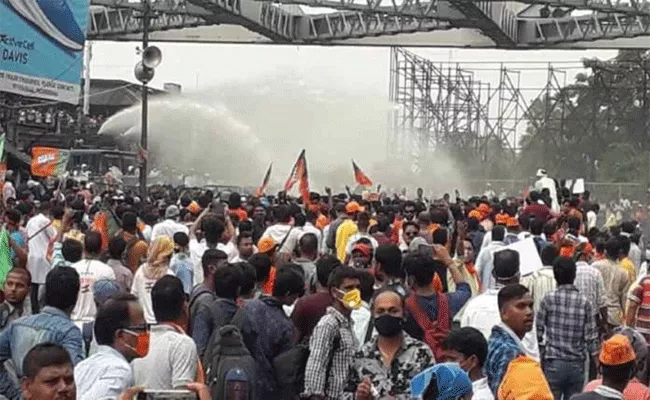 BJP March To Mamata Banerjee Office, Nabanna Chalo - Sakshi