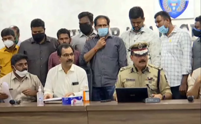 Dubbaka Bypoll:Raghunandan Rao brother-in-law Arrested,One Crore Seized - Sakshi