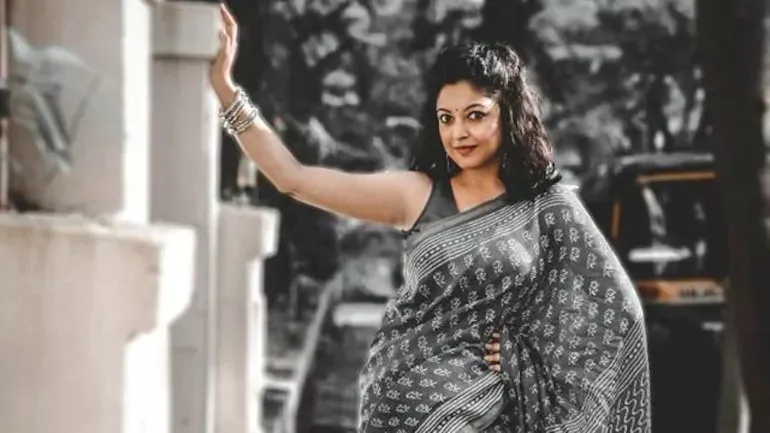 Tanushree Dutta Announces Her Bollywood Comeback - Sakshi