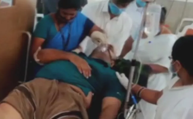 Man Injured In Hotel Lift Accident At Tirumala - Sakshi