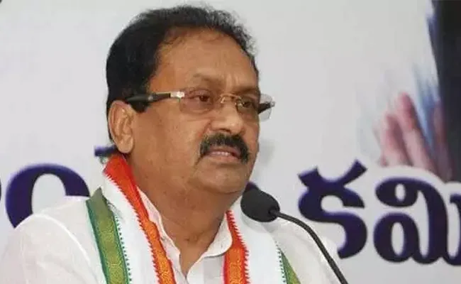 Former Minister Shabbir Ali Slams CM KCR On Farmers Protest In Nizamabad - Sakshi