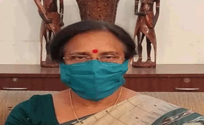 MP Rita Bahuguna Joshi Granddaughter Deceased Burn Injuries Diwali - Sakshi