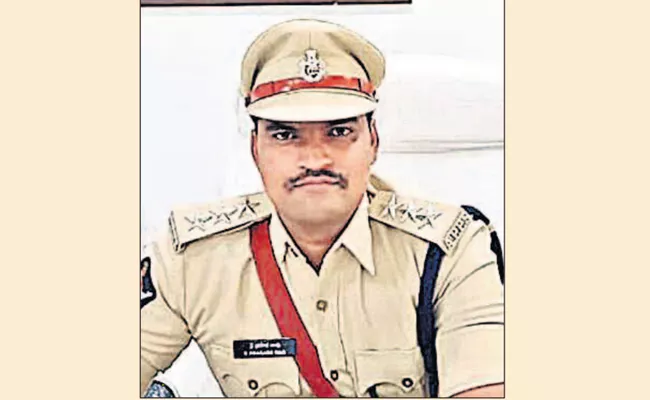 DSP Yegireddi Prasad Rao Success Strory In Vizianagaram - Sakshi