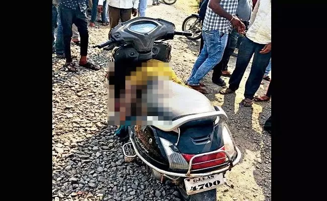 Man Kills Wife Drives With Body on Scooter For 10 Kilometers - Sakshi