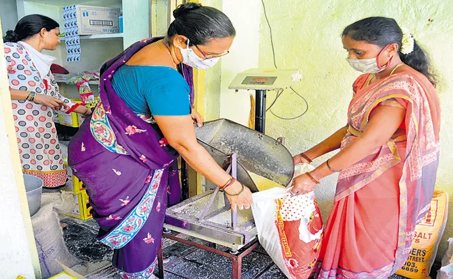 Free Ration To All Eligible People In AP - Sakshi