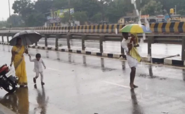 Nivar Cyclone Effect: Heavy Rains In Nellore District - Sakshi