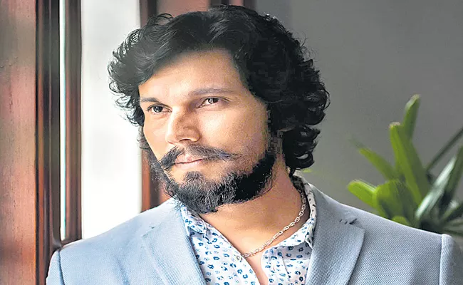 Randeep Hooda makes digital debut with cop thriller series - Sakshi