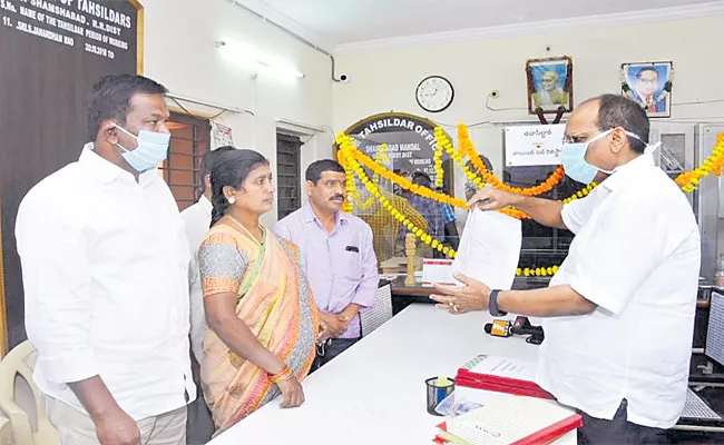 Dharani Portal Services Started In Telangana Over Registration Of Properties - Sakshi