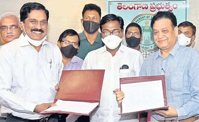 Telangana And AP Inter State Bus Services Agreement Reached - Sakshi