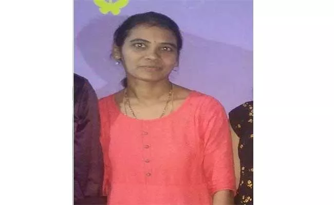 Women Agriculture Officer Aruna Body Was Found In Medak District - Sakshi