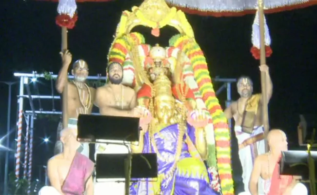 Karthika Pournami Garuda Seva In Tirumala - Sakshi