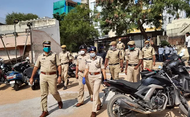 GHMC Elections 2020: Heavy Police Security For GHMC Elections - Sakshi