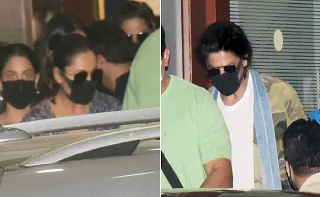 Shah Rukh Khan And  Family  Return  From  The UAE  - Sakshi