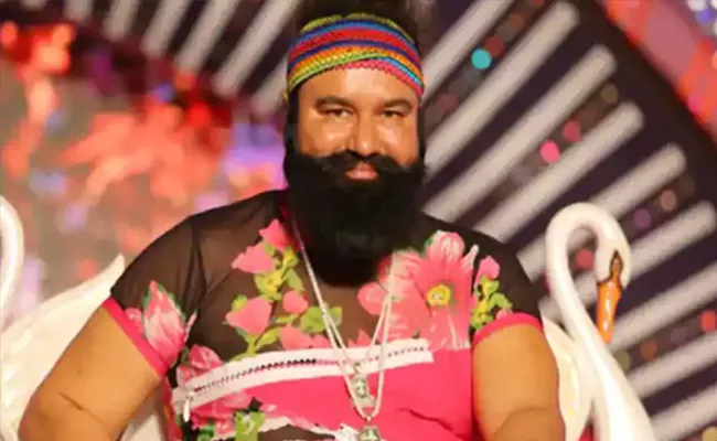 Gurmeet Ram Rahim Got Secret Parole - Sakshi