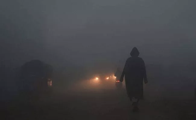 Winter Effect Night Temperature Decreasing In Telangana - Sakshi