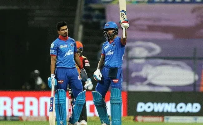 Yuvraj Trolls Shikhar Dhawan For Not Reviewing Dismissal - Sakshi