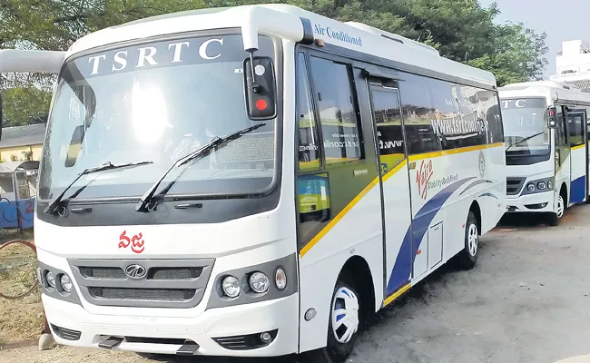 TSRTC Will Be Used Vajra Mini Buses For Coronavirus Vaccine Evacuation - Sakshi