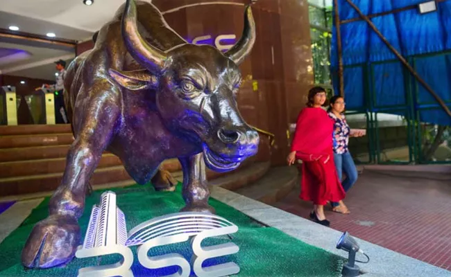 GDP josh- Sensex jumps 500 points - Sakshi