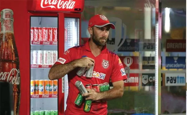 Virender Sehwag Slams Maxwell Comes To IPL To Enjoy Free Drinks - Sakshi