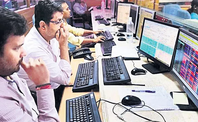 Sensex slips 144 pts as financial stocks - Sakshi