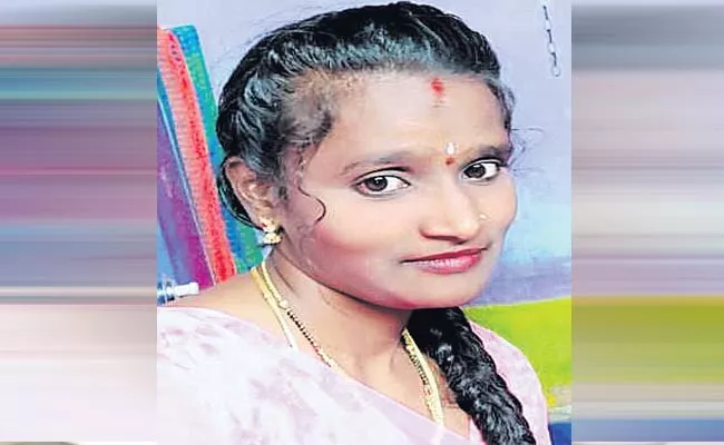 Housewife Committed Suicide With Dowry Harassment - Sakshi