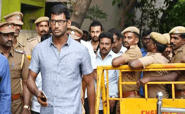 Hero Vishal Announced Ready To Enter Politics In Next Elections - Sakshi