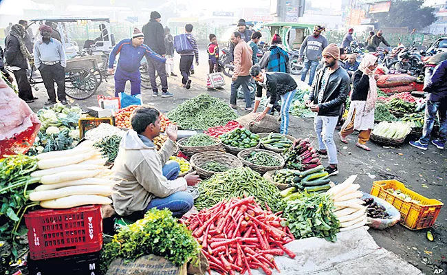 WPI inflation rises to 1.55per cent in November - Sakshi