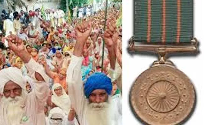 Fact Check: 25,000 Indian Soldiers Not Returned Shaurya Chakra Medals - Sakshi