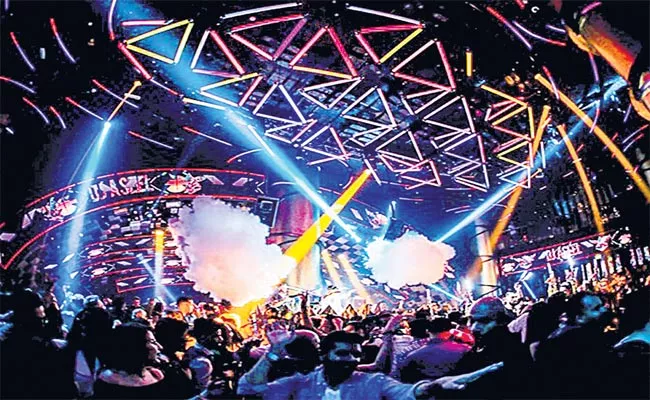 BMC To Conduct Surprise Checks On Night Clubs - Sakshi