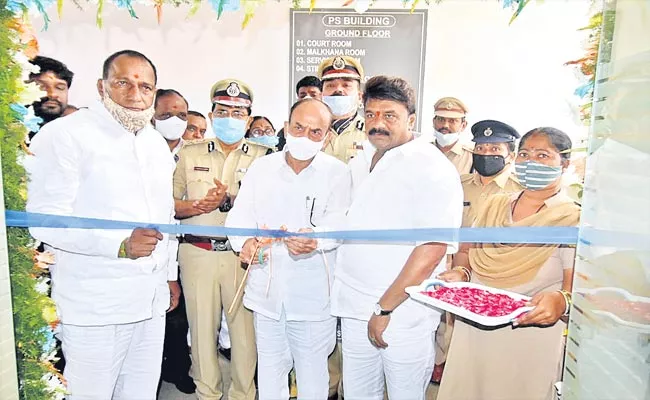 Minister Mahmood Ali Starts karkhana New Police Station In Hyderabad - Sakshi