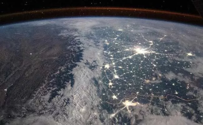 NASA Shares Beautiful Photo Of Himalayas From Space - Sakshi