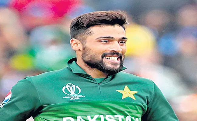 Pakistan pacer Mohammad Amir announces retirement from International Crickeet - Sakshi