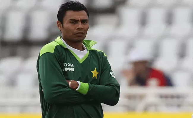 Danish Kaneria lashes Former Pakistan Players Supporting Mohammad Amir - Sakshi