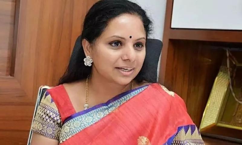 MLC Kavitha Donated by LIC for Rs 26 Lakh for Liver Transplant - Sakshi