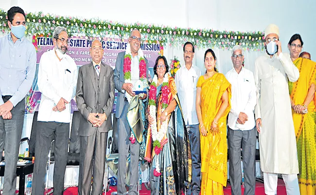 Ghanta Chakrapani felicitation By CS Somesh Kumar - Sakshi