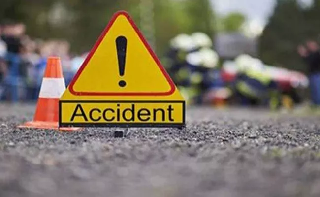 During The Corona Lockdown Road Accidents Decreased In India - Sakshi