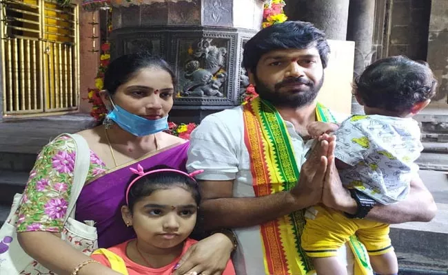 Anil Ravipudi Visits Simhadri Appanna Temple - Sakshi