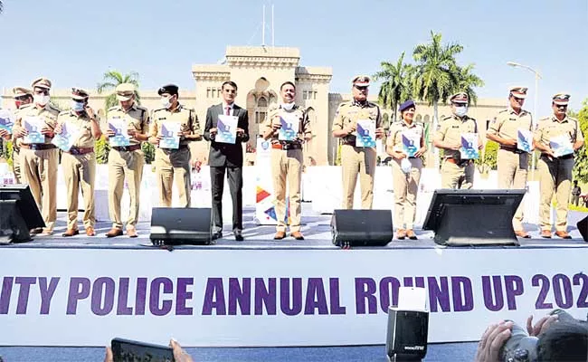 Hyderabad City Crime Review 2020 Released In Hyderabad - Sakshi